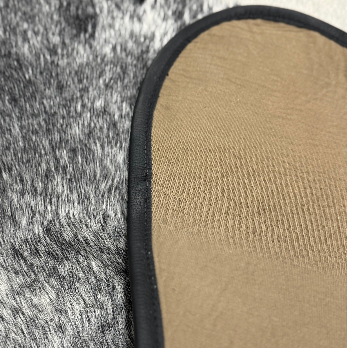 Tricolor Roan Salt & Pepper Bound